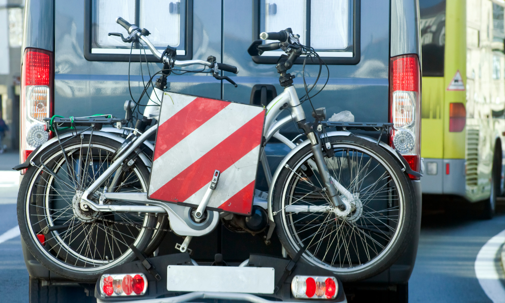 Wohnmobil und Fahrrad